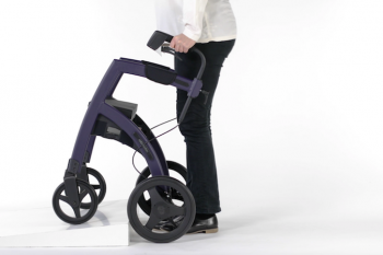 Rollz Motion rollator going over curbs