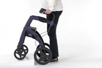 Rollz Motion  Rollator über Schwellen