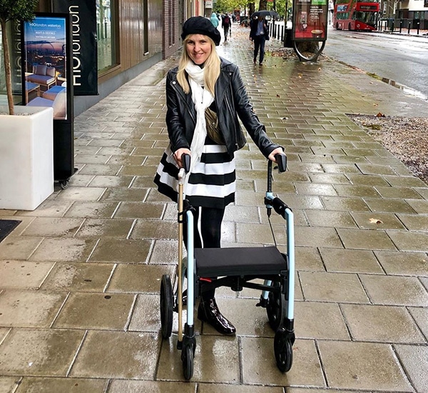 Woman living with Multiple Sclerosis reviews the Rollz Motion rollator