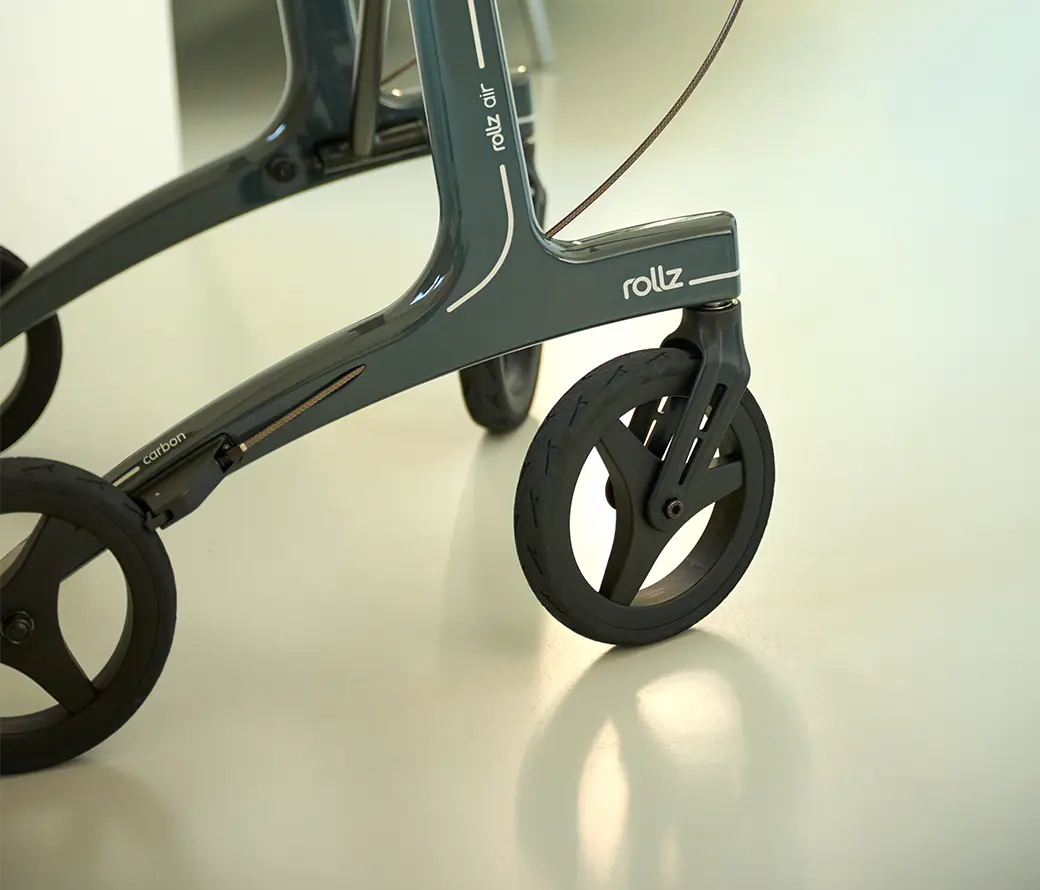 lightweight rollator with soft tyres